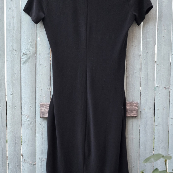 Norma Kamali Black V-Neck Sheath Midi Dress - Picture 2 of 3
